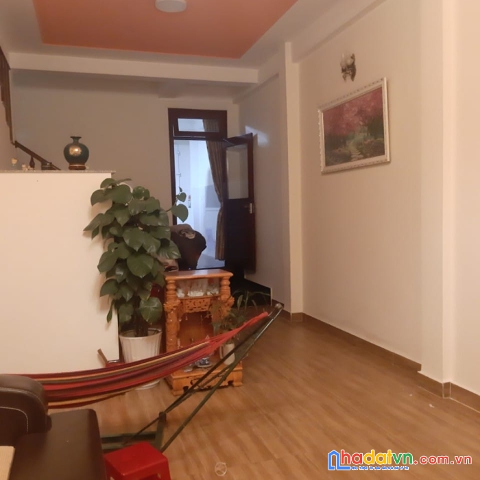 Gấp gấp - cần bán nhà đẹp đường nguyễn trung trực, p4, đà lạt giá 6.2 tỷ