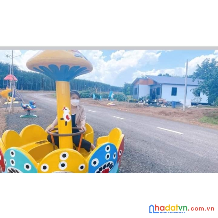 Cần bán đất sổ sẵn 150m2 đường đt741 phú giáo