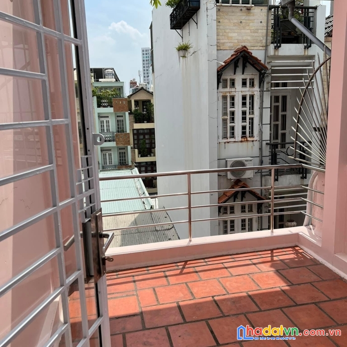 Nhà khu vip nam kì khởi nghĩa, hbg cách hxt quay đầu 10m, 4 tầng, 4pn, 32m2, nhỉnh 6 tỷ