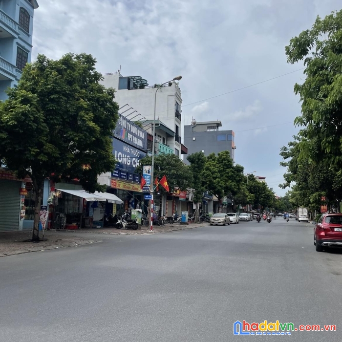 Bán nhà ngô xuân quảng 2 mặt tiền 3 mặt thoáng 69m2,4 tầng kinh doanh vip.0982852808