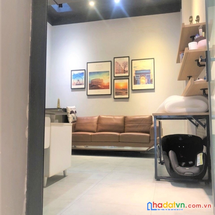 Chính chủ gửi bán gấp nhà mặt tiền kinh doanh trung tâm quận 11