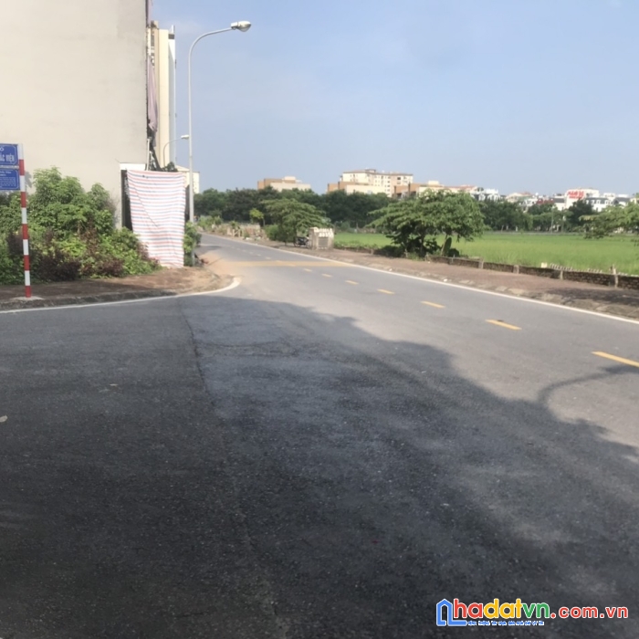 Chính chủ cần cho thuê tầng 1 tại 88 phố nguyễn khắc viện, giang biên, long biên, hà nội.