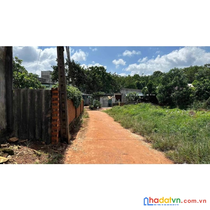 **chú làm ăn thua lỗ cần bán miếng đất 250m2 giá 190 triệu**