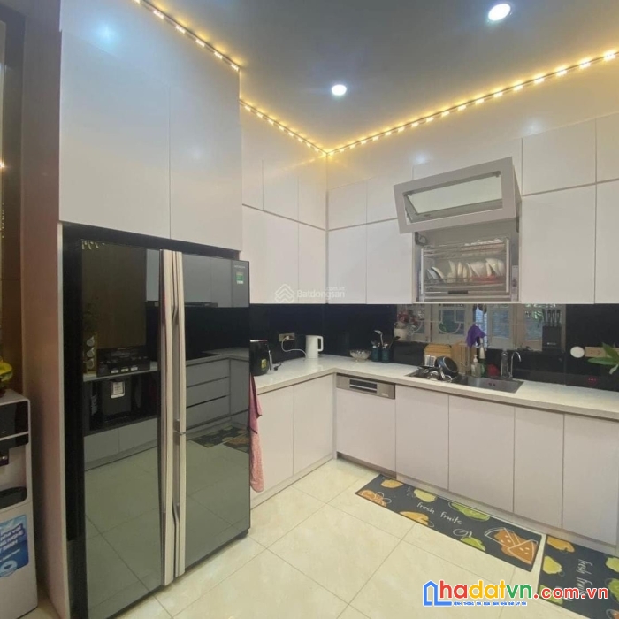 Bán nhà trần khát chân 65 4t thang máy mt6m 8.x tỷ