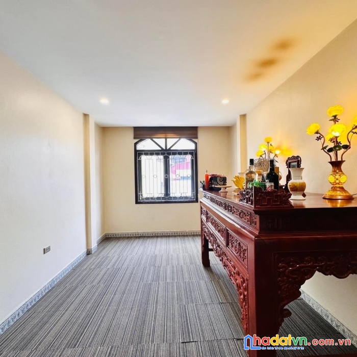 Bán nhà trần khát chân 65 4t thang máy mt6m 8.x tỷ