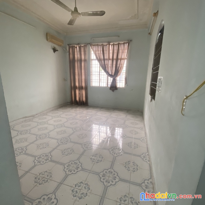 Cho thuê nhà nguyên căn mt đường cư xá phú lâm a, p.12, quận 6