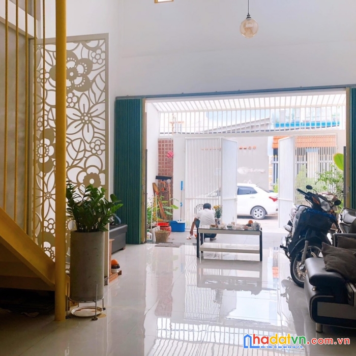 Bán gấp nhà hẻm 1 sẹc đường chiến lược, p. btđ, bình tân.