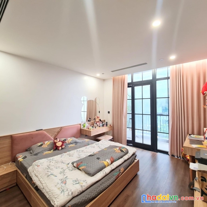 Bán nhà lương khánh thiện 72m 5t 10.7 tỷ. nhà mới, ô tô, 6 ngủ full đồ