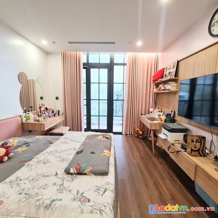 Bán nhà lương khánh thiện 72m 5t 10.7 tỷ. nhà mới, ô tô, 6 ngủ full đồ