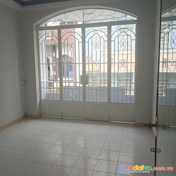 Bán gấp nhà nở hậu hxt đường 100 bình thới, p14, quận 11 với 6.25 tỷ