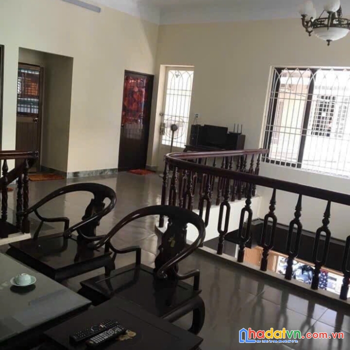 Bán gấp nhà căn góc 2 mt hxh 6m nguyễn kim, p.6, quận 10.