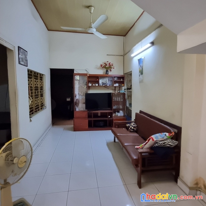 Bán gấp nhà 103m2 đường bùi viện, phạm ngũ lão, quận 1