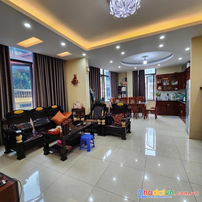 Nhà liền kề phân lô ngõ 13 lĩnh nam, 50m 5t mt5.8m 8.5 tỷ, ô tô chạy vòng quanh, lô góc