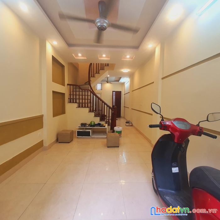 Bán nhà ngõ 622 minh khai 46m 4t 4pn 4.45 tỷ, full nội thất, hàng xóm time city