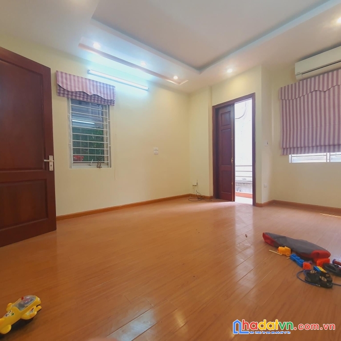 Bán nhà ngõ 622 minh khai 46m 4t 4pn 4.45 tỷ, full nội thất, hàng xóm time city