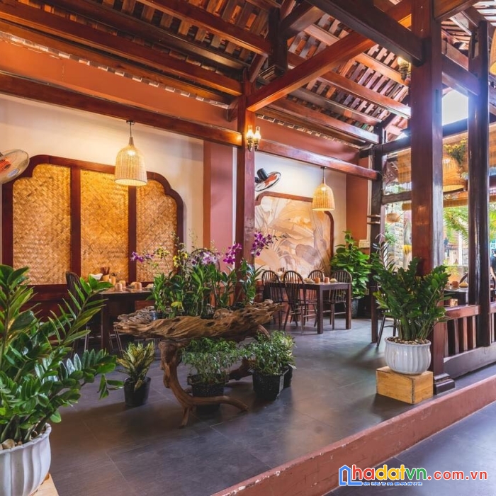 Bán đất tặng nhà hàng khu sầm uất gần biển nha trang dã tượng lh 0985451850