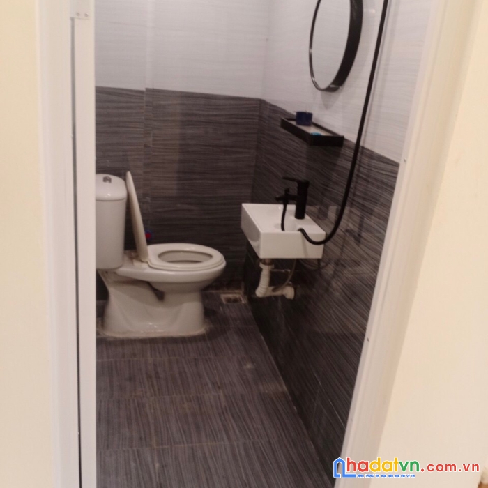 Bán nhà chính chủ 3 tầng ở ngõ 281/2 vĩnh hưng

