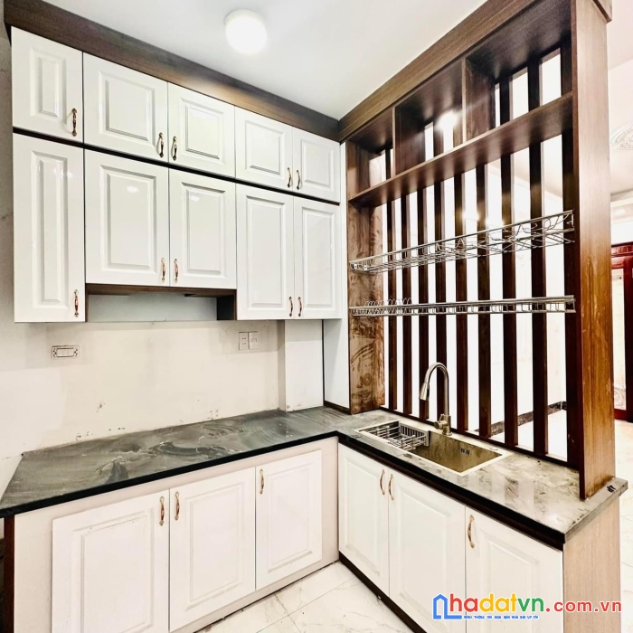 Bán nhà ngõ phố minh khai, nhà mới lô góc, gần ô tô, ô chờ thang máy 37m 5t 4.8 tỷ