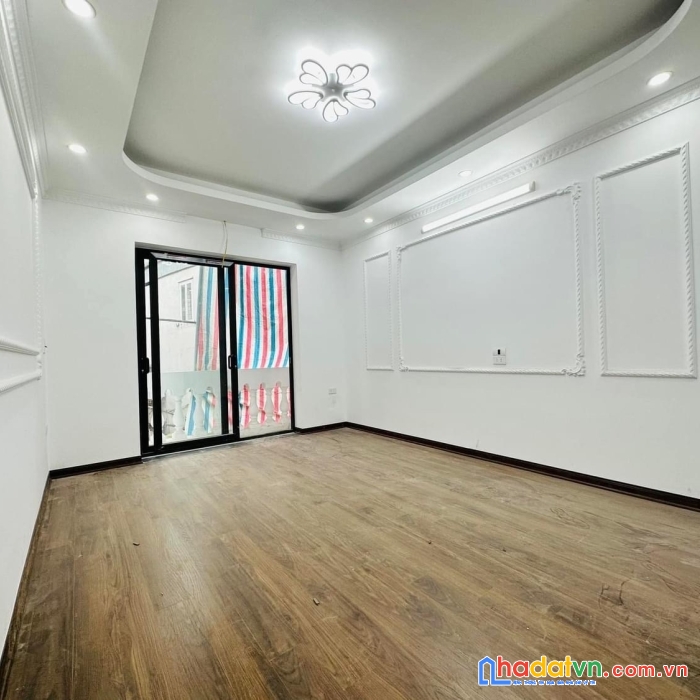 Bán nhà ngõ phố minh khai, nhà mới lô góc, gần ô tô, ô chờ thang máy 37m 5t 4.8 tỷ