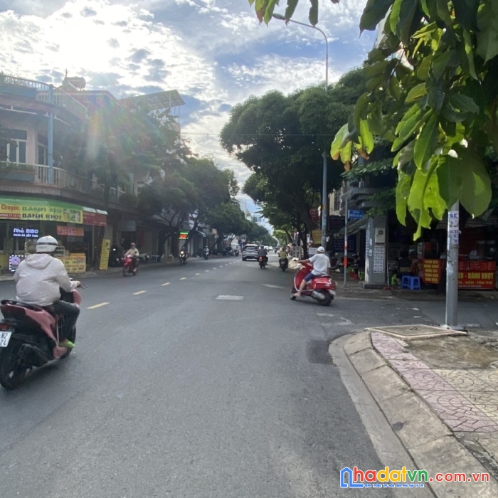 Nợ ngân hàng cần bán gấp căn nhà mt trương vĩnh ký, p.tân thành, tân phú