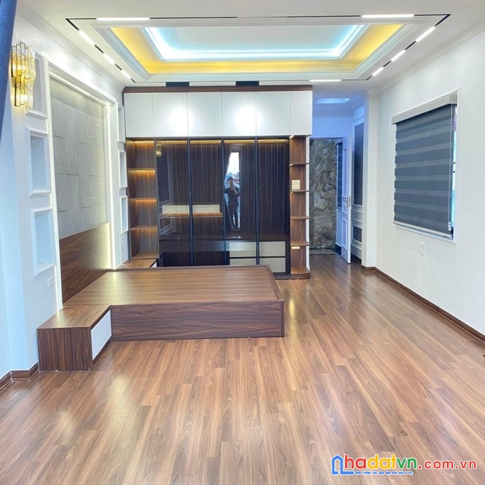 Bán nhà gấp minh khai. ô tô, kinh doanh. 5 tầng thang máy. 50m cực hiếm 6.5 tỷ
