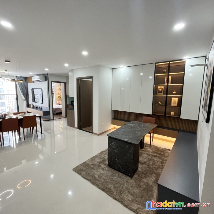 Bán căn hộ 3 ngủ 93m2 tại hoàng mai, full nội thất liền tường, 3,4 tỷ, 0392.94.24.94