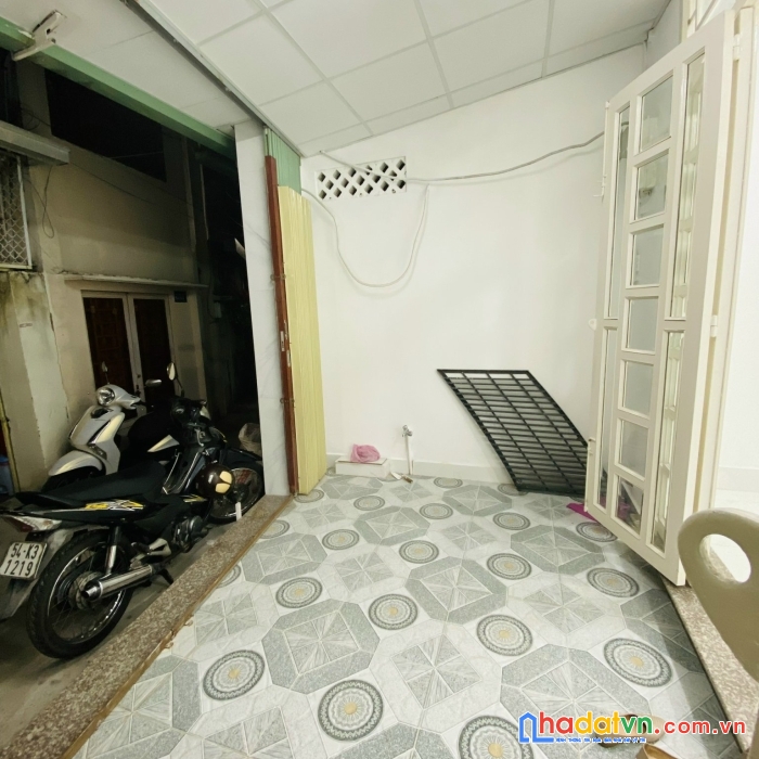 Bán nhà p. trường thọ 51m2 1trệt 1 lửng chỉ 3,6 tỷ đường lớn xe hơi