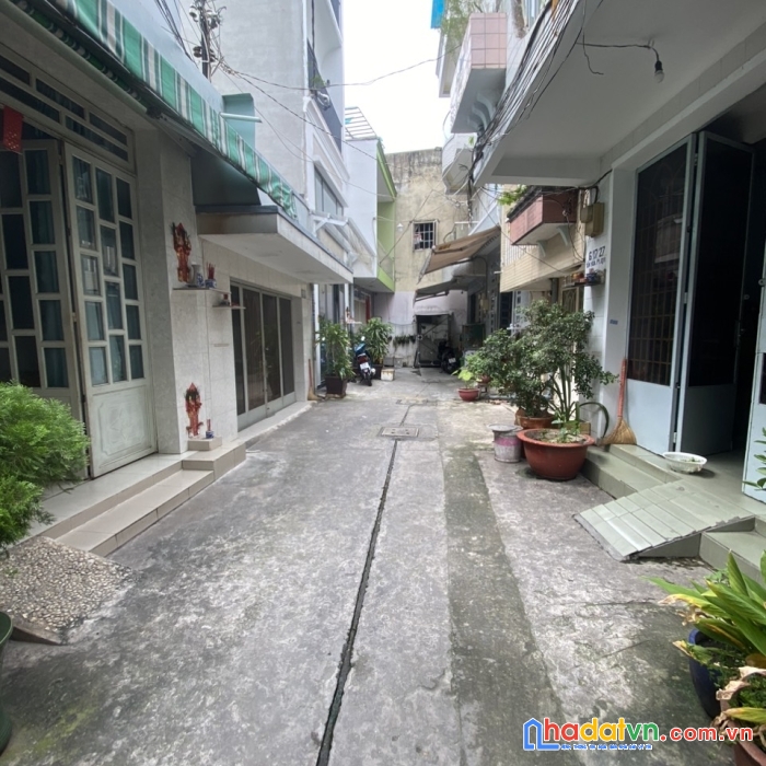 Bán nhà cấp 4 hẻm xe tải nhỏ đường tân hoá, p1, quận 11.