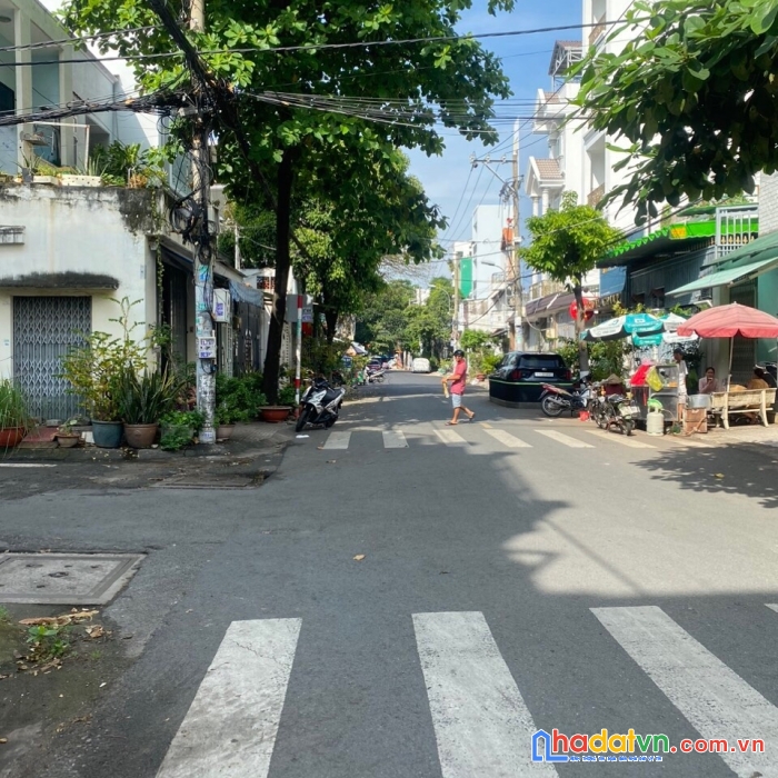 Cần bán gấp nhà mt cách mạng - luỹ bán bích, p.tân thành, tân phú.