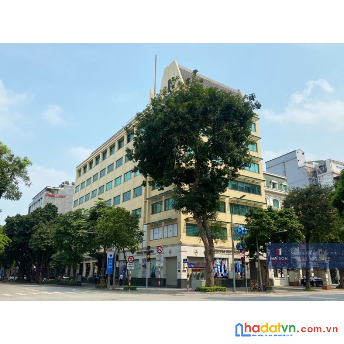 Chuyển nhượng tòa nhà văn phong mặt phố hai bà trưng 683m2 11 tầng lô góc 2 mặt phố