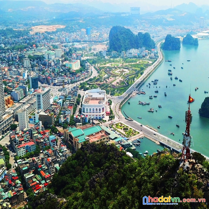 Bán đất mặt đường hoàng quốc việt bãi cháy hạ long 1380m2 mặt tiền 28m tấp lập ngày đêm
