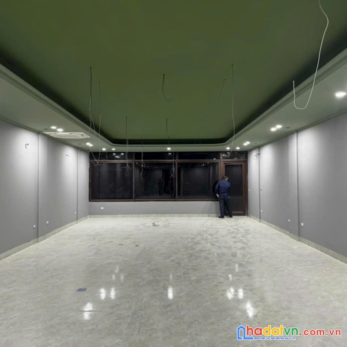 Bán lầu cao phố yên lãng 220m2 giá chỉ 55 tỷ