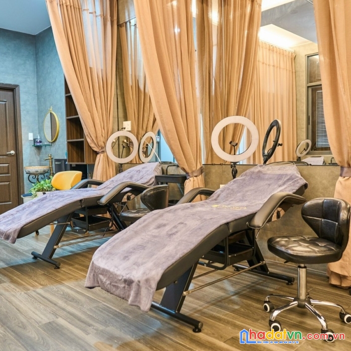Chính chủ ký gởi bán gấp toà nhà căn góc 2 mt huỳnh tấn phát - nhà bè.