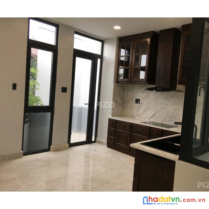 Bán gấp nhà mt đường võ thị sáu, phường tân định, quận 1