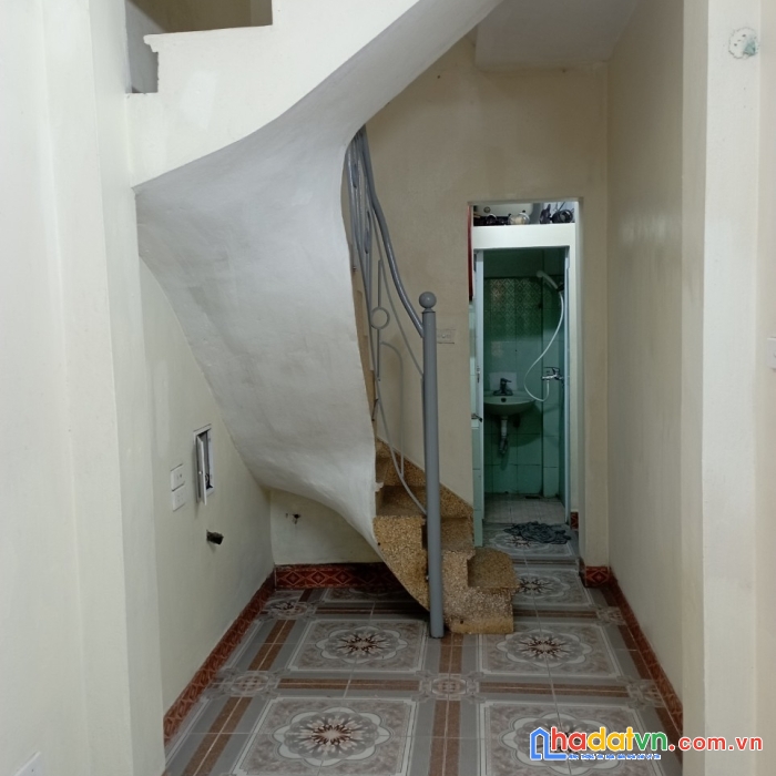 Nhà ở nam dư 4 tầng giá 1,28 tỷ cần bán