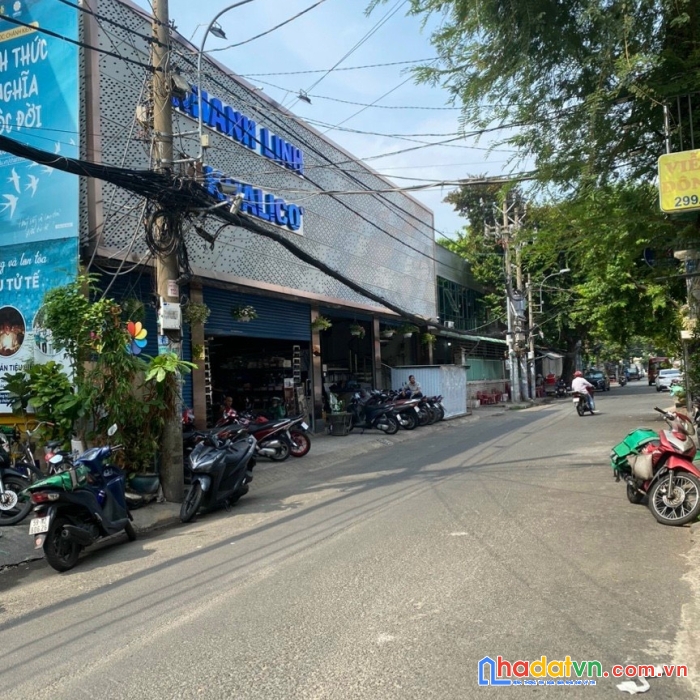 Diện tích khủng, vị trí cực đẹp, bán gấp nhà đường 299 - lý thường kiệt, p.15, q.11