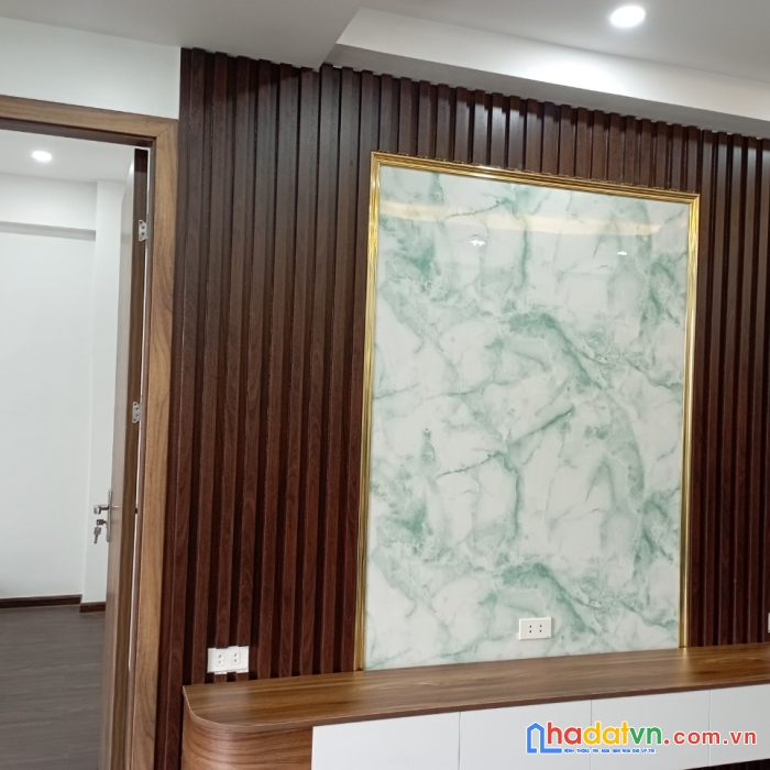 Bán căn hộ 68m2 chung cư ở đền lừ, sổ đỏ chính chủ