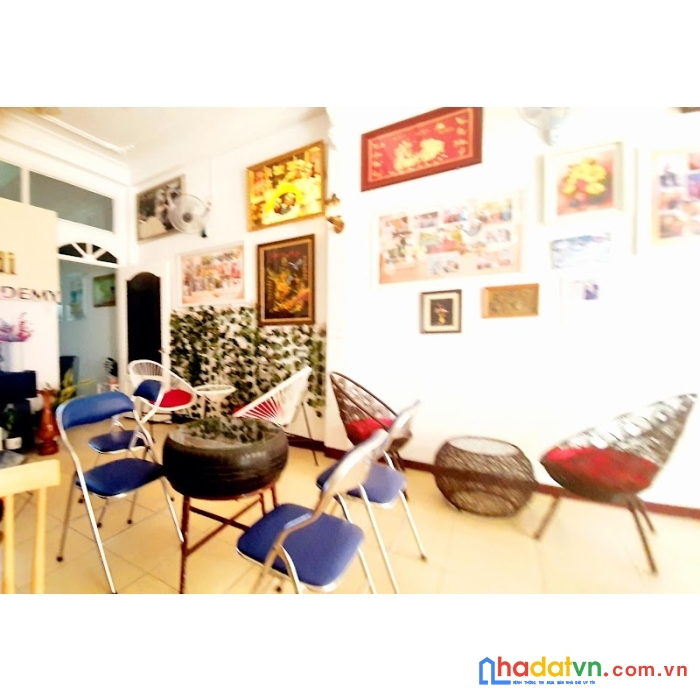 Nhà mặt tiền đường bàu cát, tân bình, 72m2, 4 tầng giá rẻ nhất khu vực.