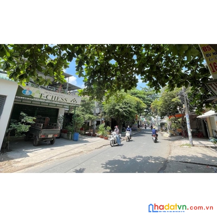 Cực hot. nhà mặt tiền khu sân bay tân sơn nhất 85m2, 4 tầng, 4 pn, 5m x 17m giá còn 12 tỷ.