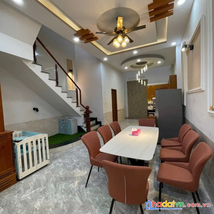 Nhà 1t 1l 60m2 hxh đ.quốc lộ 13 gần bên vạn phúc chỉ 3,350 tỷ tl