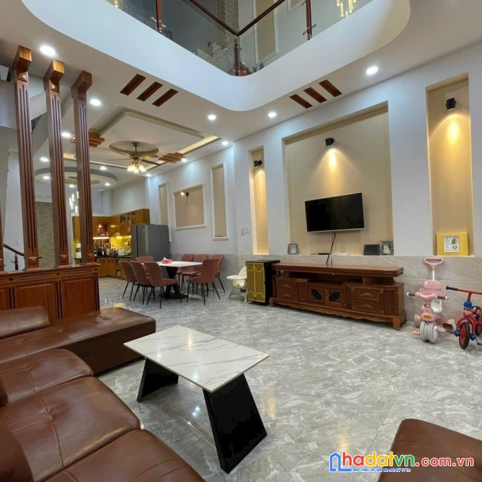 Nhà 1t 1l 60m2 hxh đ.quốc lộ 13 gần bên vạn phúc chỉ 3,350 tỷ tl