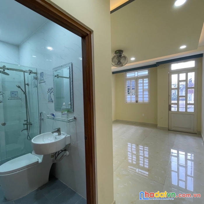 Hạ giá bán gấp nhà hxh mới đẹp đường 100 bình thới, f.14, quận 11