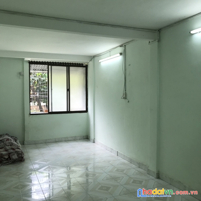 Cho thuê căn hộ lầu 1, lô 10, cư xá thanh đa, phường 27, quận bình thạnh. 3.7tr/tháng.