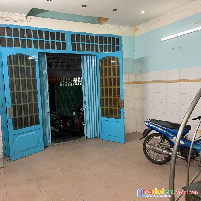Hạ giá - bán gấp nhà hẻm 1 sẹc đường nguyễn chí thanh, p4, quận 11