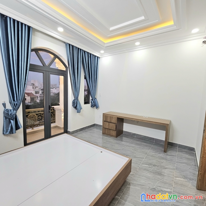 Bán đất tặng nhà hxh 6m gần kđt vạn phúc chỉ 4 tỷ hơn dt 60m2