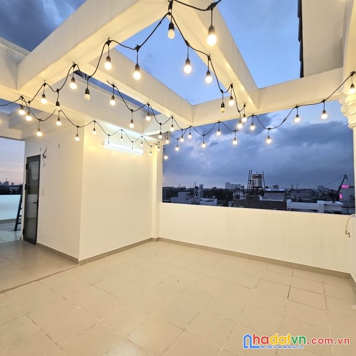 Bán đất tặng nhà hxh 6m gần kđt vạn phúc chỉ 4 tỷ hơn dt 60m2