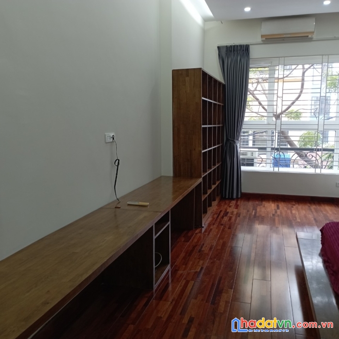 Bán căn nhà 5 tầng ở đội cấn, gần trường tiểu học hoàng diệu