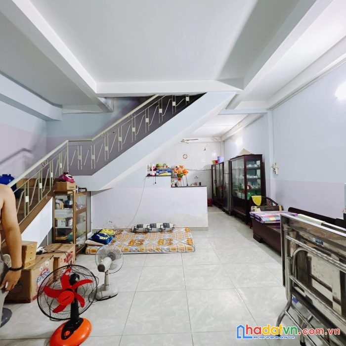 Quá rẻ! bán nhà mặt tiền đông hồ, 75m2, 8 tỷ, tl chủ 0906993584