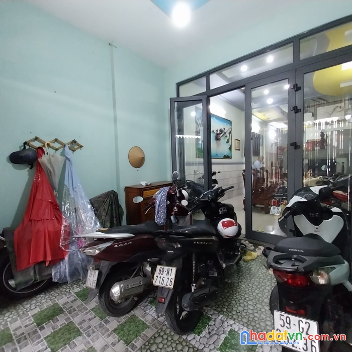 Nhà cần bán 72.3 m2 4 tầng, tân chánh hiệp q12