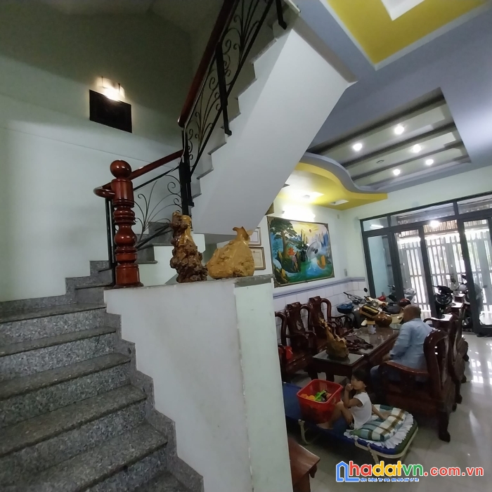 Nhà cần bán 72.3 m2 4 tầng, tân chánh hiệp q12